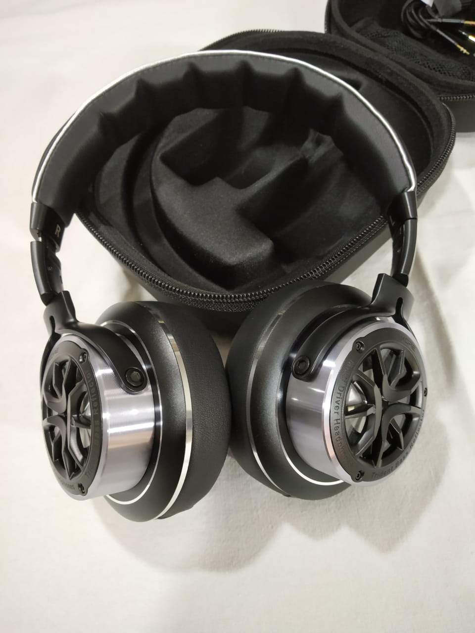 1MORE - Triple Driver Over-Ear Headphones